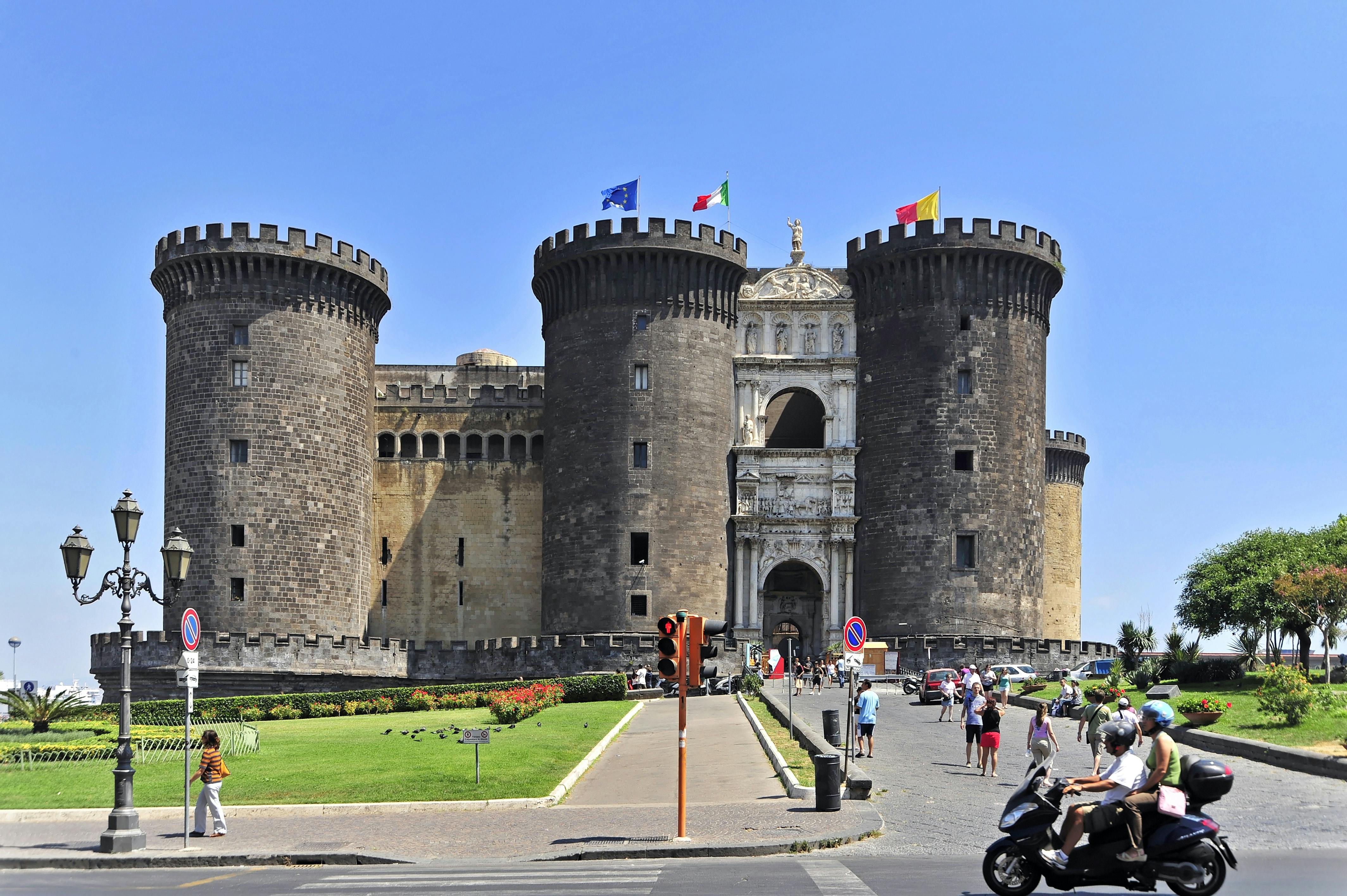 Visita Guiada Sin Colas Al Maschio Angioino Musement