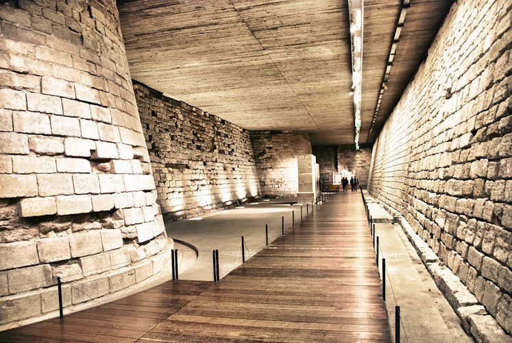 Skip-the-line tickets for the Louvre Museum photo 2