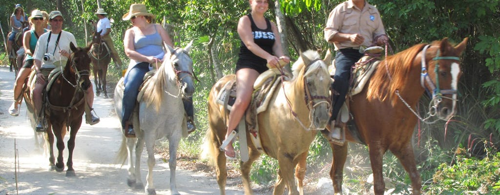 Tour a cavallo nella giungla
