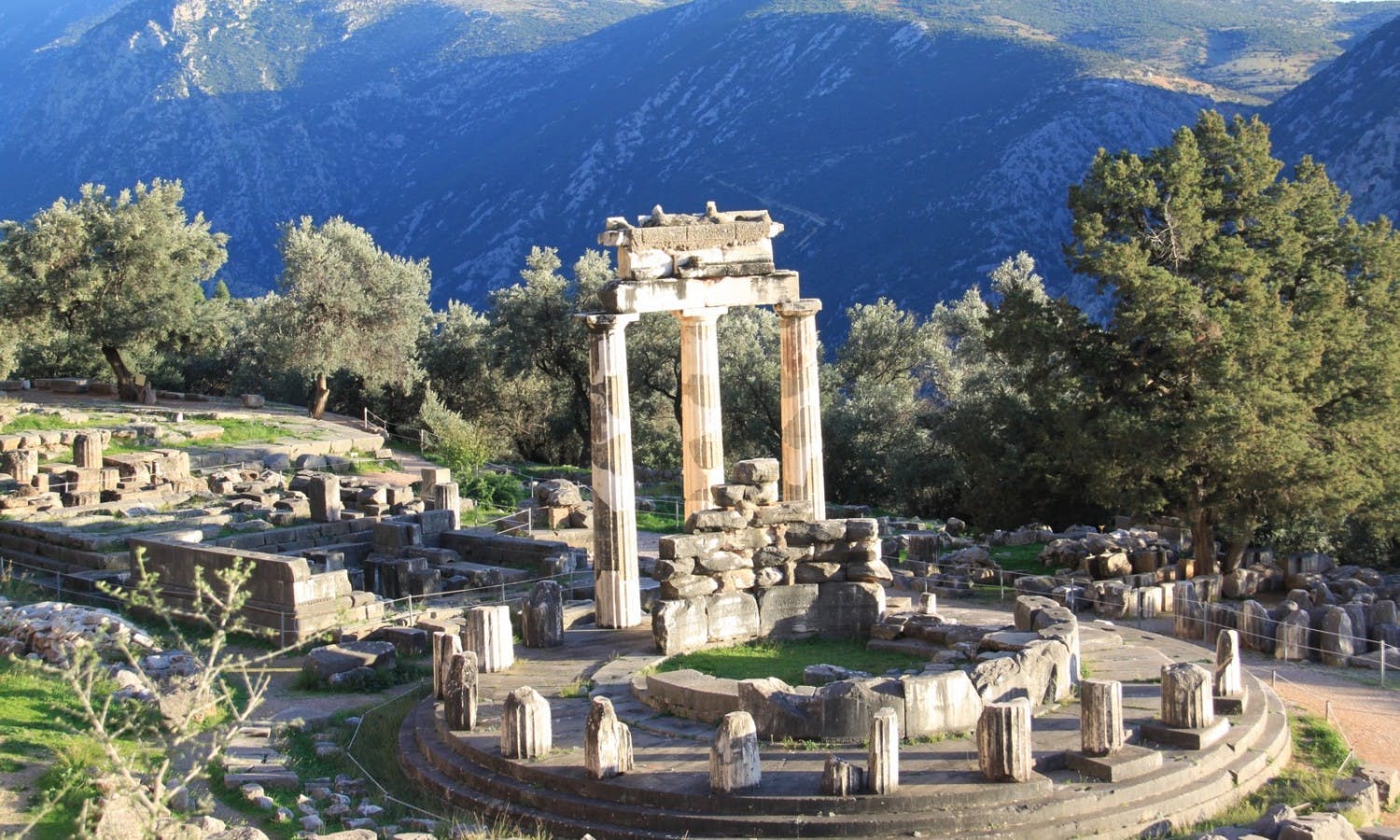 Ganztägige Delphi-Tour ab Athen