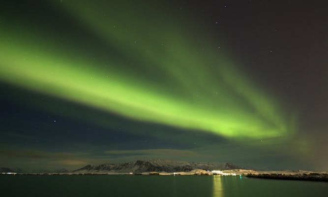 Nordlichter mit dem Boot von Reykjavik