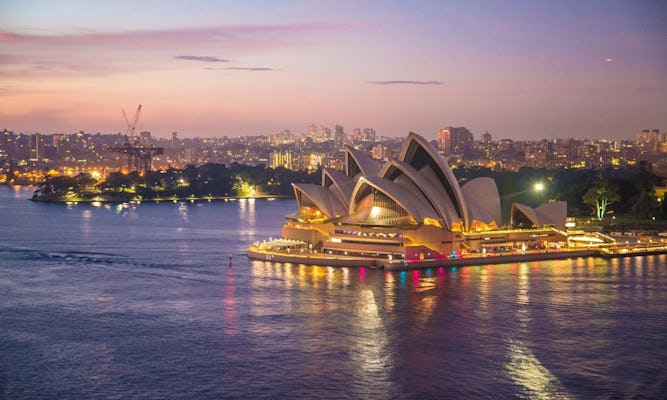 Sydney Stadtrundfahrt mit Magistic Luncheon Cruise