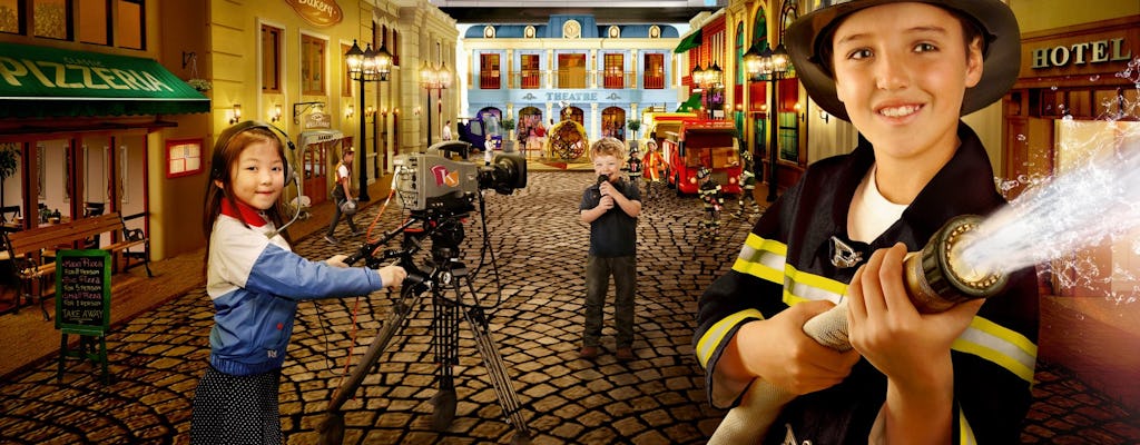 24-hour hop-on hop-off London bus tour with KidZania tickets