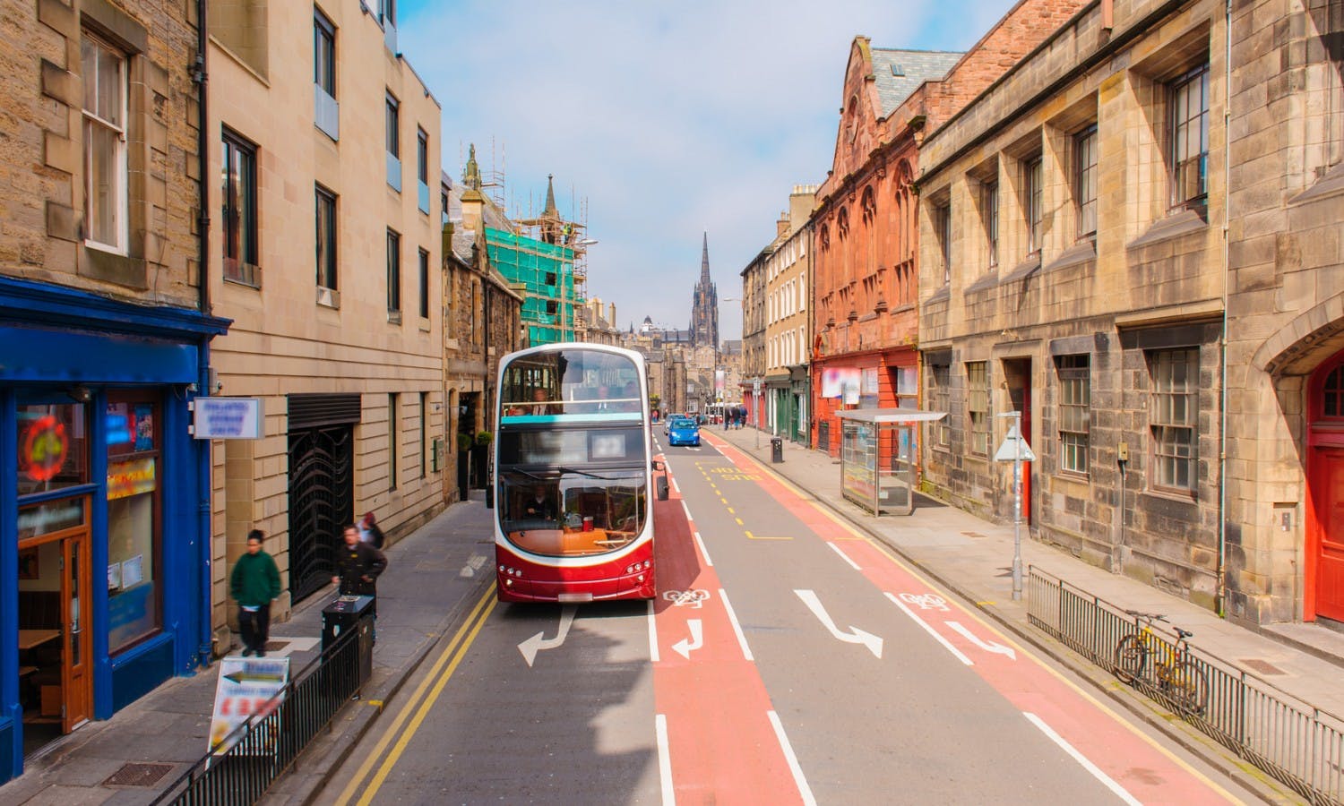 bus from village hotel edinburgh to city centre