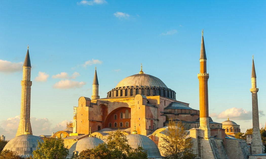 Istanbul In A Day: Bosphorus Cruise, Hagia Sophia, Blue Mosque and Grand Bazaar | musement