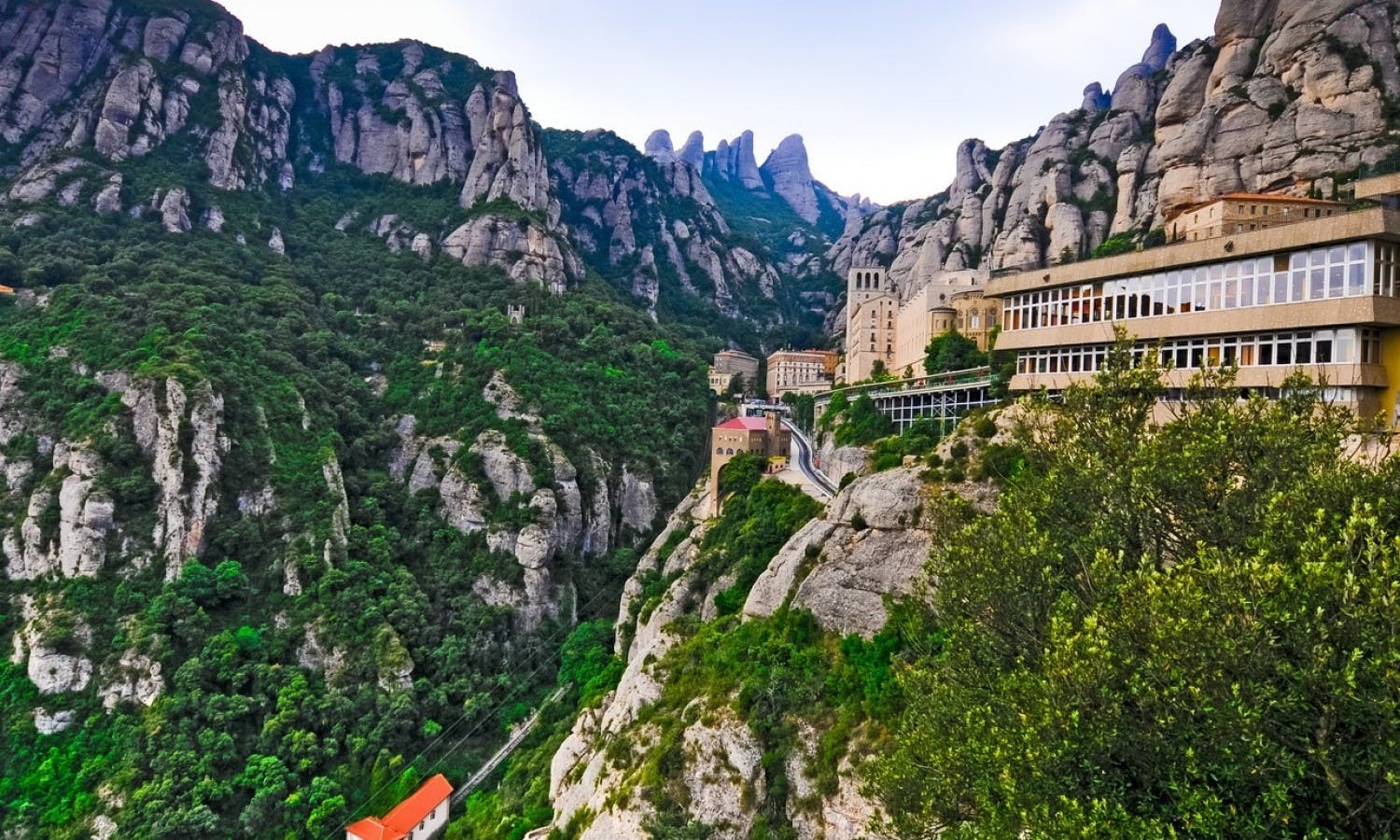 Le Montserrat