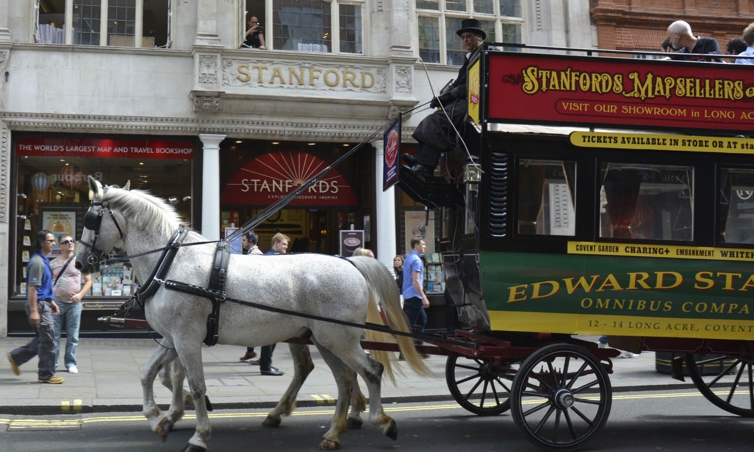 horse tour london