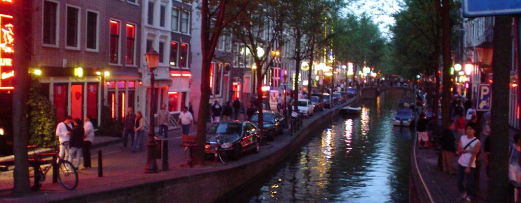 Tour por el Barrio Rojo de Ámsterdam con cena típica de 3 platos