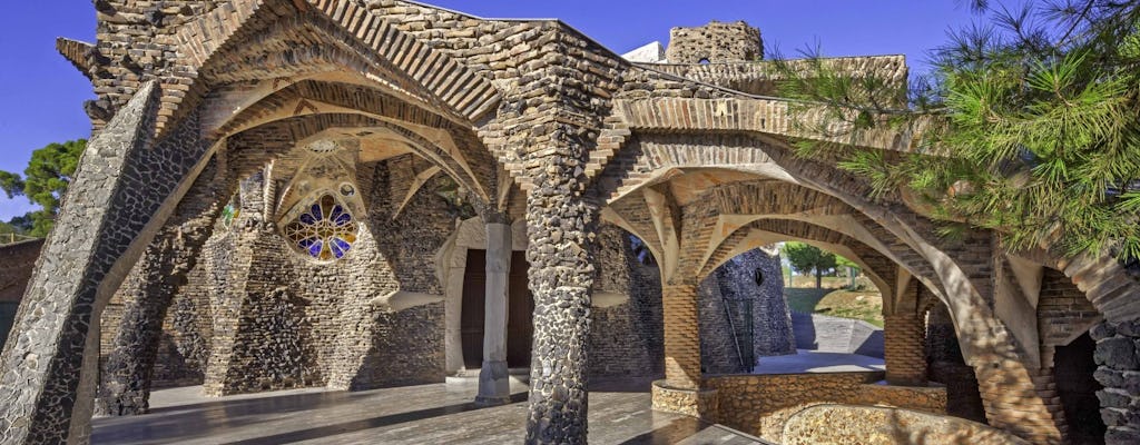 Gaudí Crypt em Colonia Güell - Bilhetes de entrada com audioguide