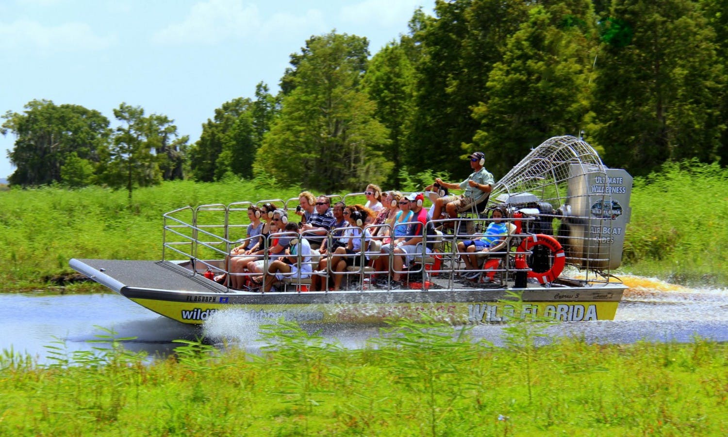 Wild Florida ultimate airboat ride with transportation from Orlando