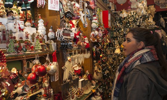 New York holiday markets and Christmas lights tour