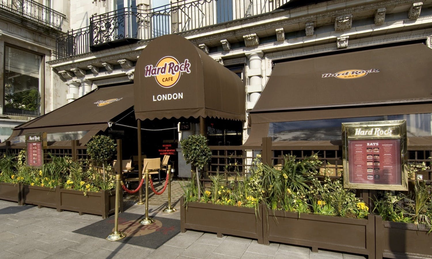 Ingresso prioritario all'Hard Rock Cafe di Londra con pranzo o cena