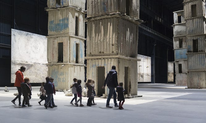 Creative sessions in Pirelli HangarBicocca: We and our stars (4-6 years)
