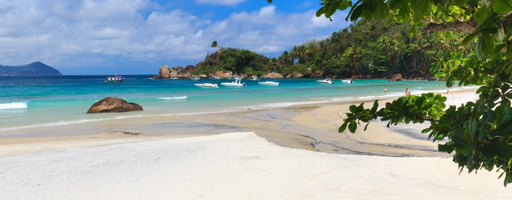 Angra Dos Reis archipelago cruise with lunch