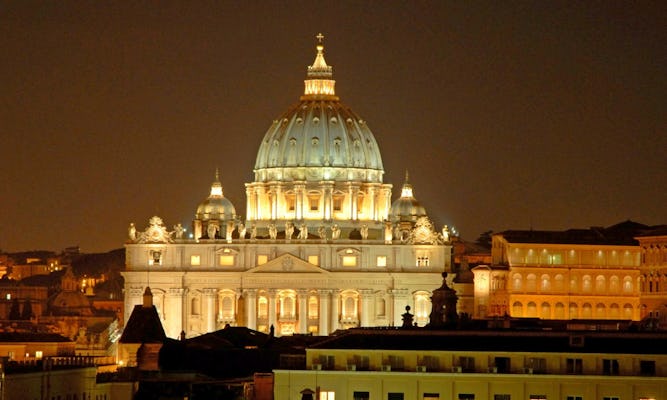Skip-the-line night tour of the Vatican Museums and the Sistine Chapel