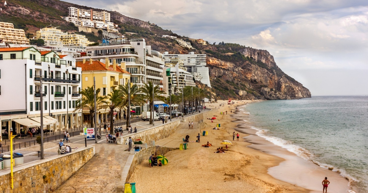 Sesimbra: What to Do, What to Book, and How to Plan It (Tips + FAQ) Sesimbra: What to Do, What to Book, and How to Plan It (Tips + FAQ)