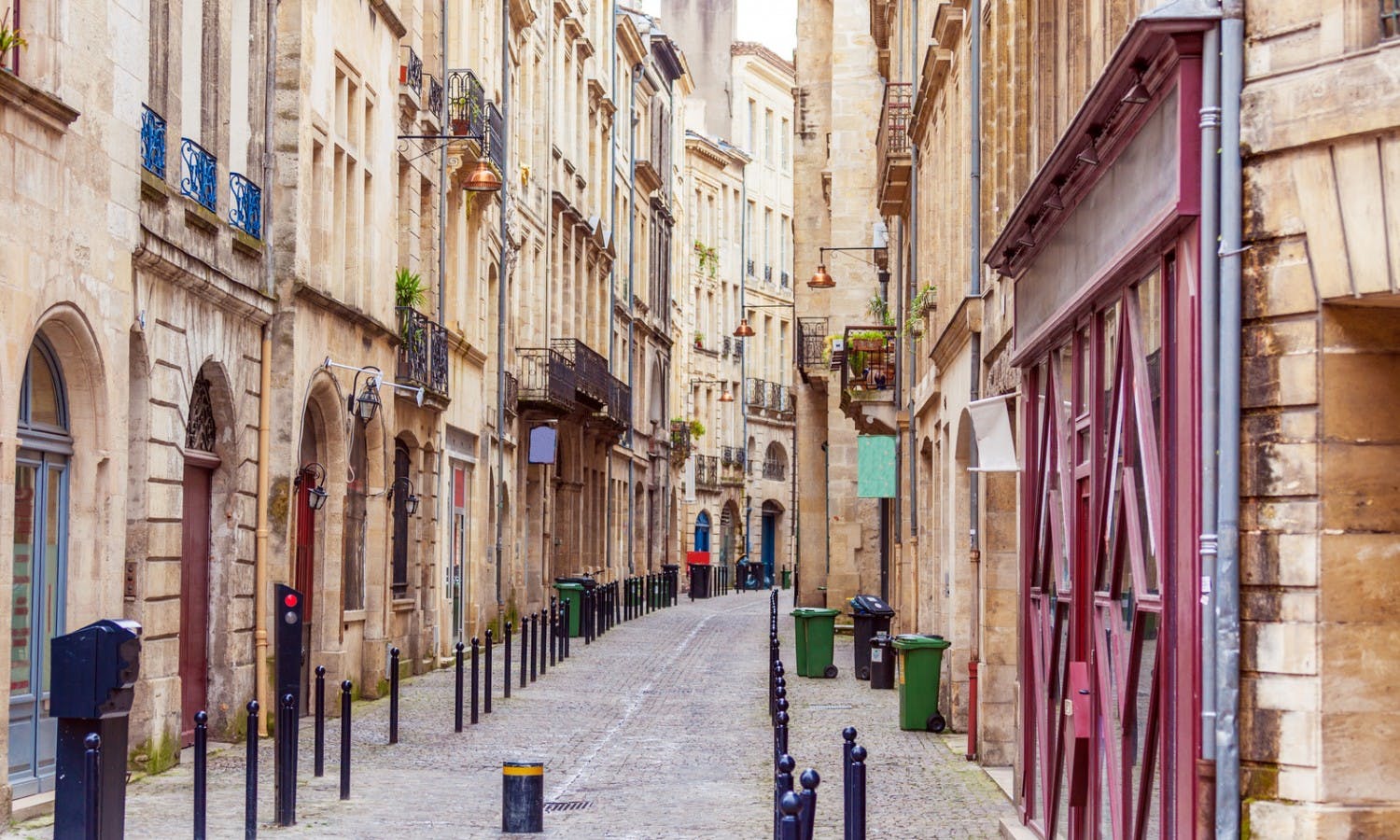 Walking English and French tour of Bordeaux Musement