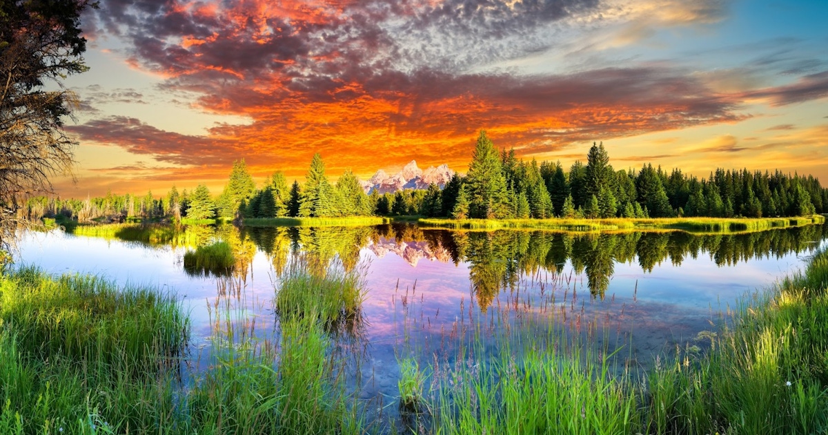 Jackson Hole: What to Do, What to Book, and How to Plan It (Tips + FAQ) Jackson Hole: What to Do, What to Book, and How to Plan It (Tips + FAQ)