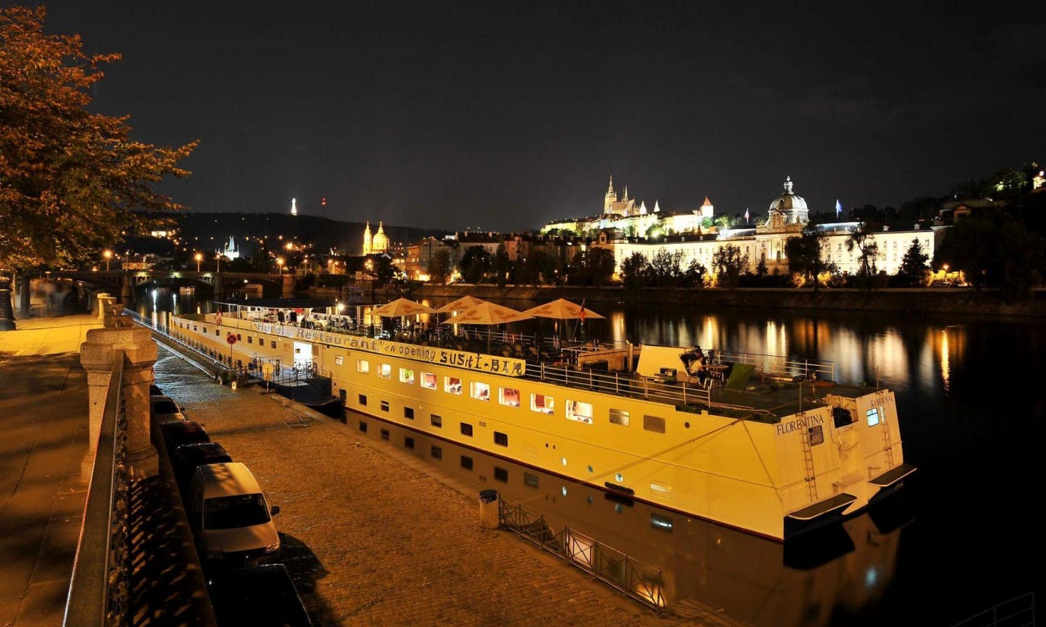 Dinner cruise in Prague with hotel transportation