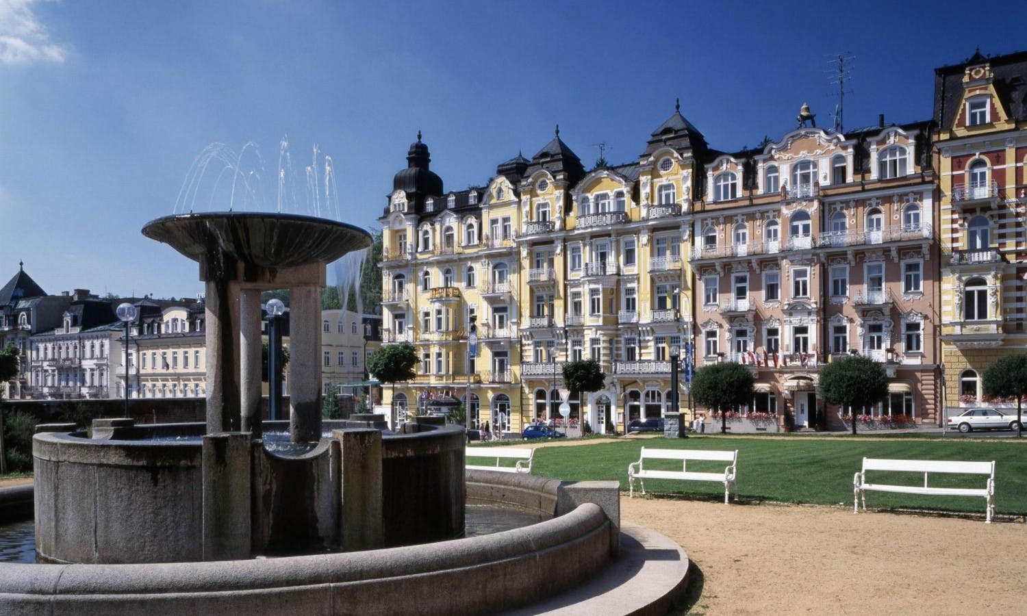 Karlovy Vary and Marianske Spa day trip from Prague