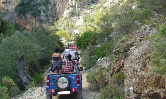 Escursione in fuoristrada in jeep tra le montagne di Maiorca