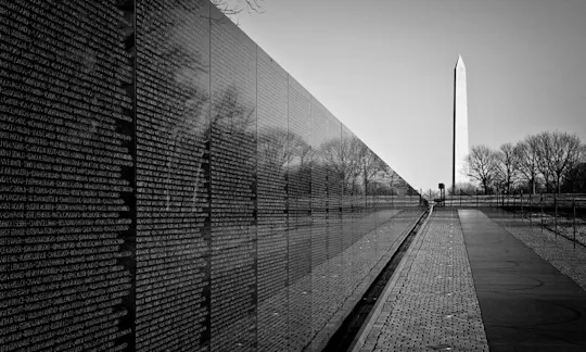 Discover DC bus tour and boat cruise