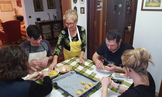 Esperienza di cucina casalinga tradizionale a Venezia