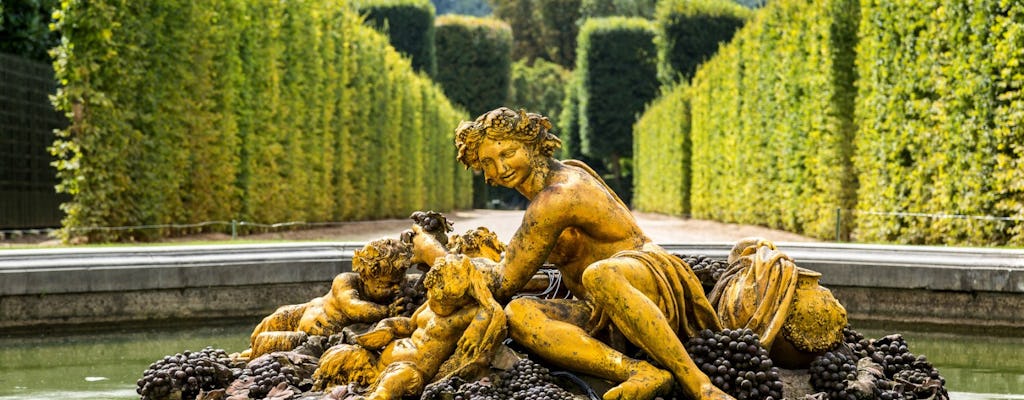 Skip-the-line tickets to Palace and Gardens of Versailles with transportation from Paris