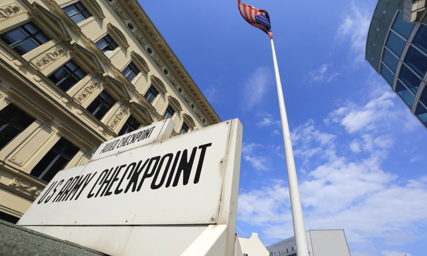 Checkpoint Charlie de Berlin