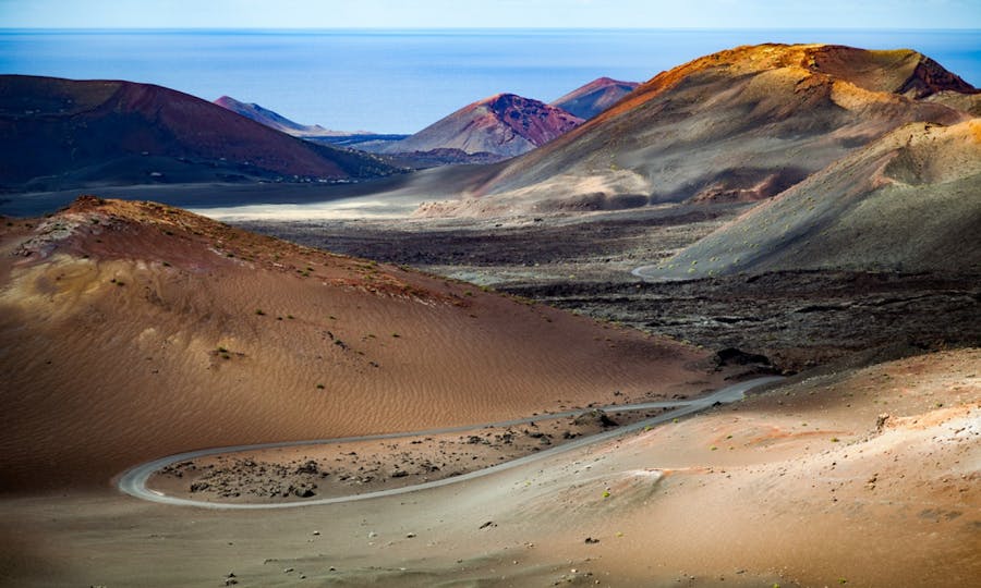 Entradas y traslado exprés al parque nacional de Timanfaya
