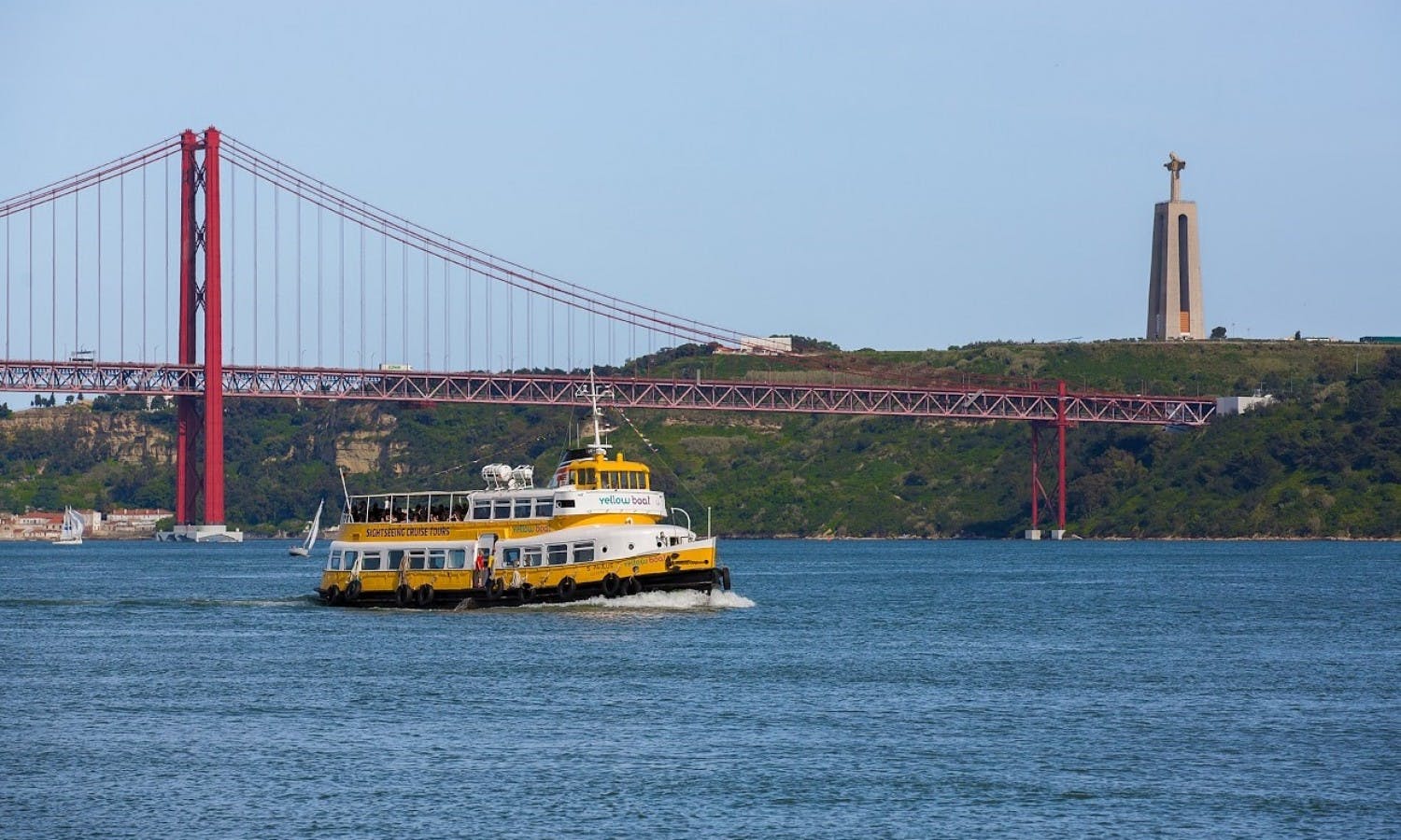 Crucero turístico en barco Yellow Boat en Lisboa