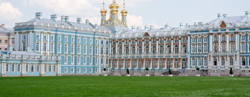 Tour em grupo pequeno pela Vila do Tzar e pelo Palácio de Catarina em São Petersburgo