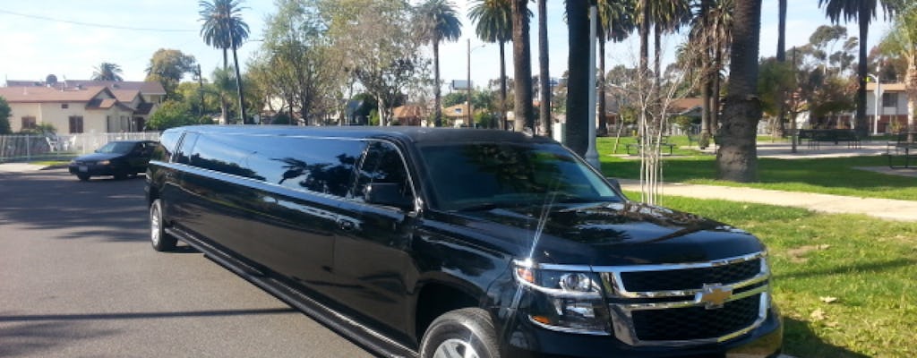 Full day limousine ride with chauffeur in Dubai