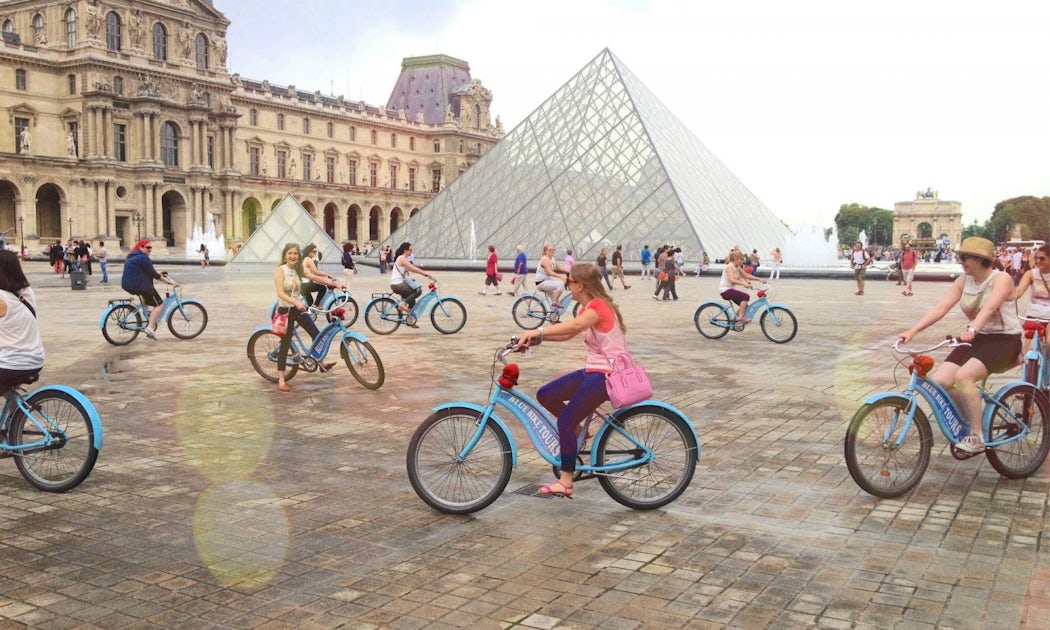 Best of Paris guided bike tour musement