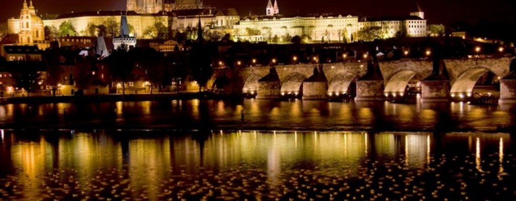 Panorama E-Stehroller-Tour durch Prager Parks am Abend