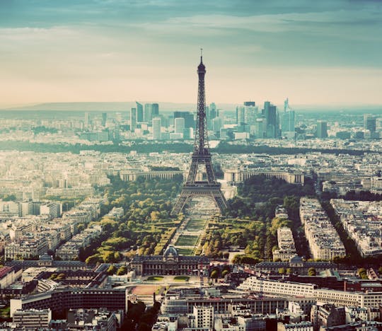 Visit the best attractions of Paris in a day