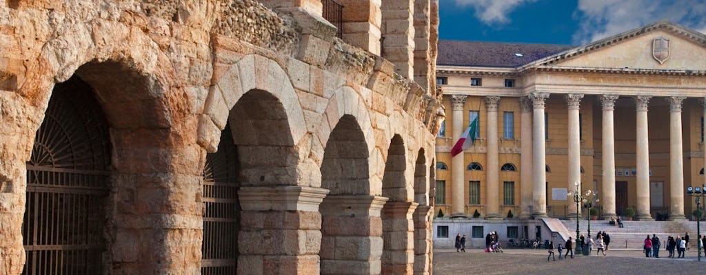 Bilhetes para ônibus hop-on hop-off de 24 ou 48 horas em Verona