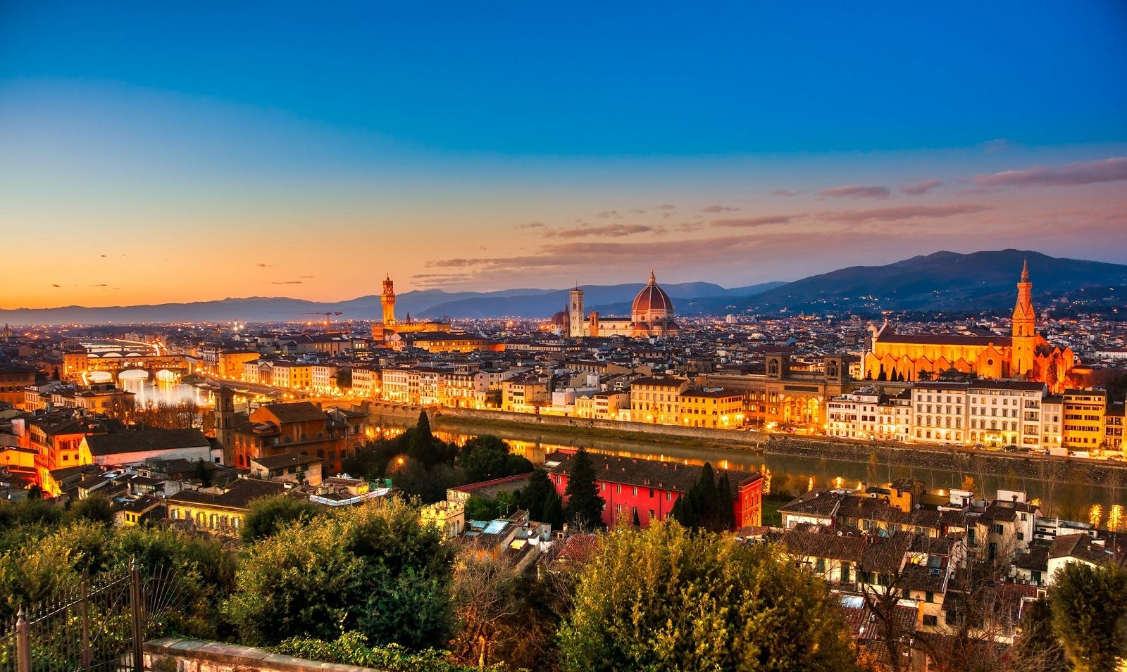 E-bike night tour of Florence with stunning view from Piazzale Michelangelo