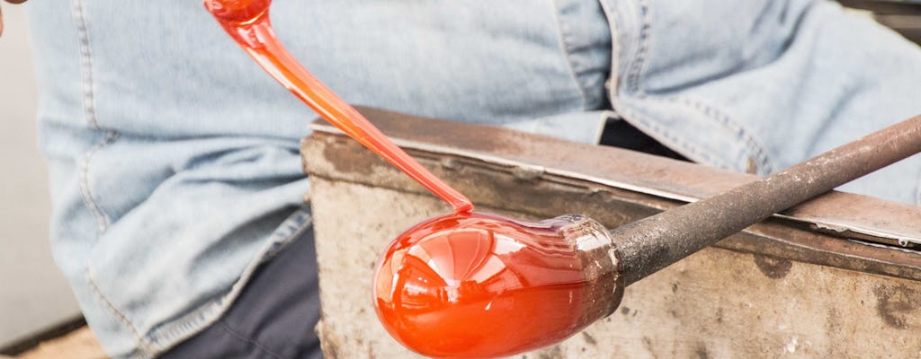 Esperienza di lavorazione del vetro di Murano e del merletto di Burano con prosecco