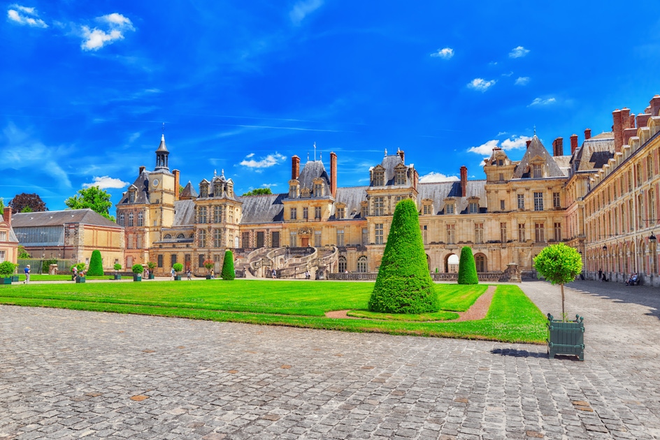 Tickets and guided tours of the Château de Fontainebleau  musement