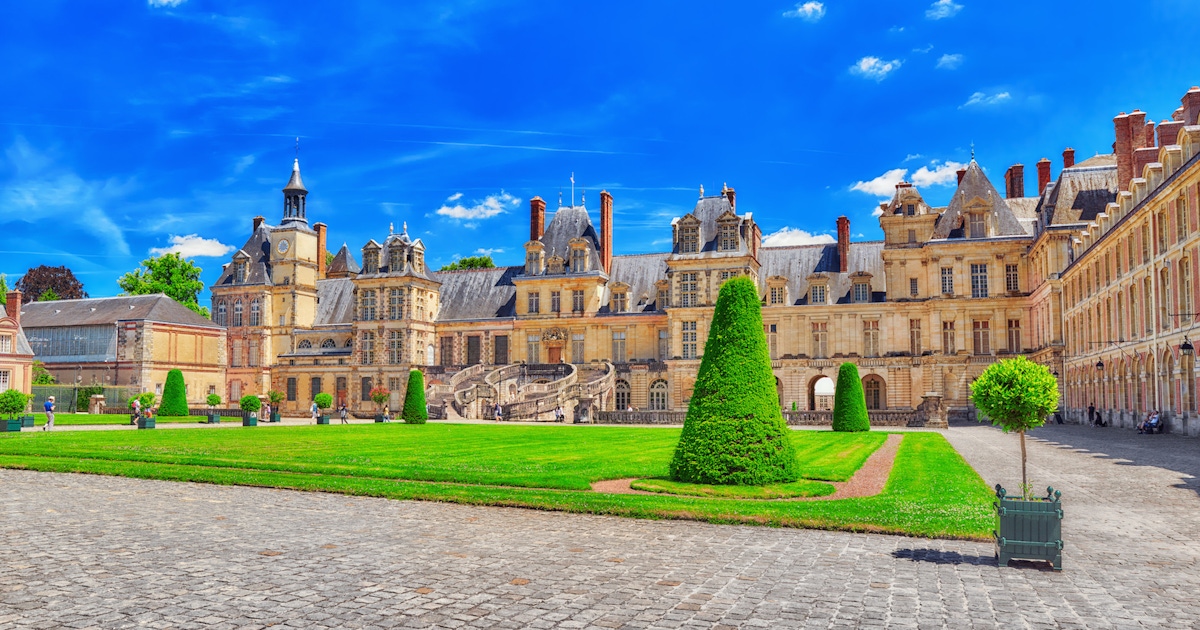 Tickets and guided tours of the Château de Fontainebleau Tickets and guided tours of the Château de Fontainebleau