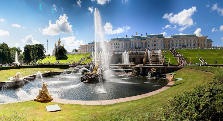 Peterhof Palace and Gardens tour met pick-up van het hotel
