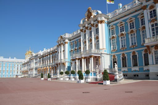 STpetersburg palace outside.JPG