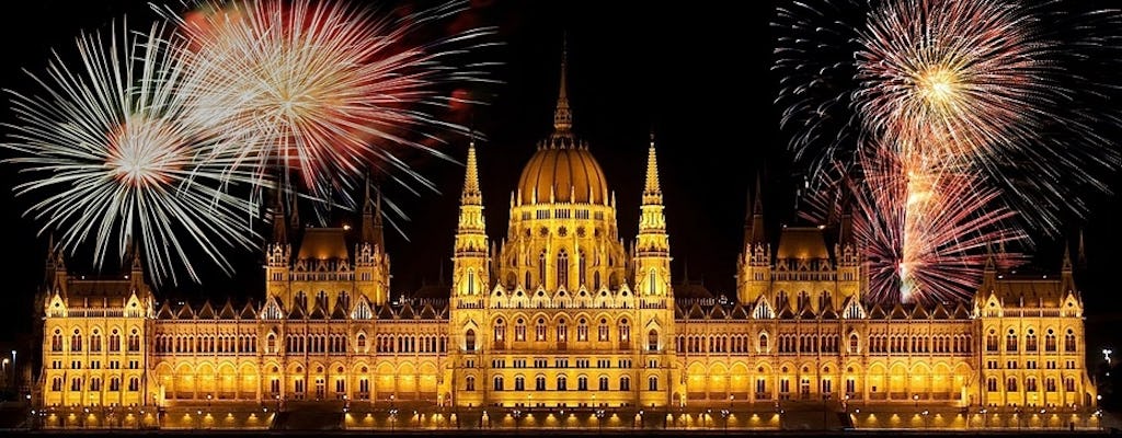 Budapest New Year cruise with dinner and free drinks