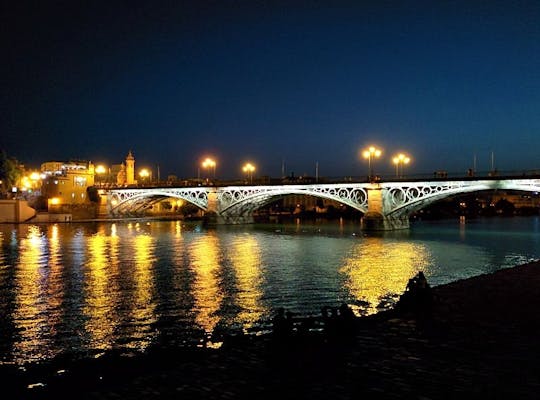 Visita nocturna de la Sevilla encantada