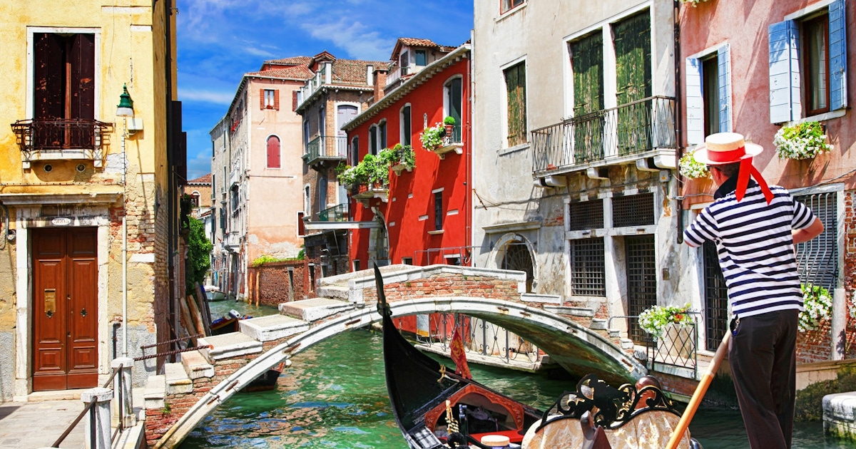 Gondola ride experiences and tours in Venice  musement