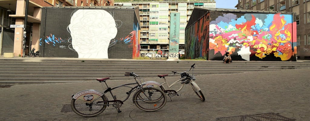 Passeio de bicicleta de arte de rua em Bolonha