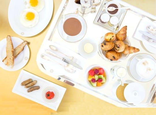Завтрак в Горно – Дюкасс ау Версаля