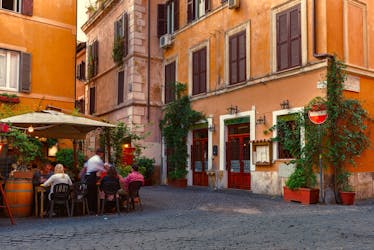 Tour a pé de 4 horas de gastronomia e vinho em Roma
