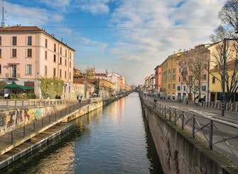 Visita guidata ai Navigli con crociera sul canale Visita guidata ai Navigli con crociera sul canale